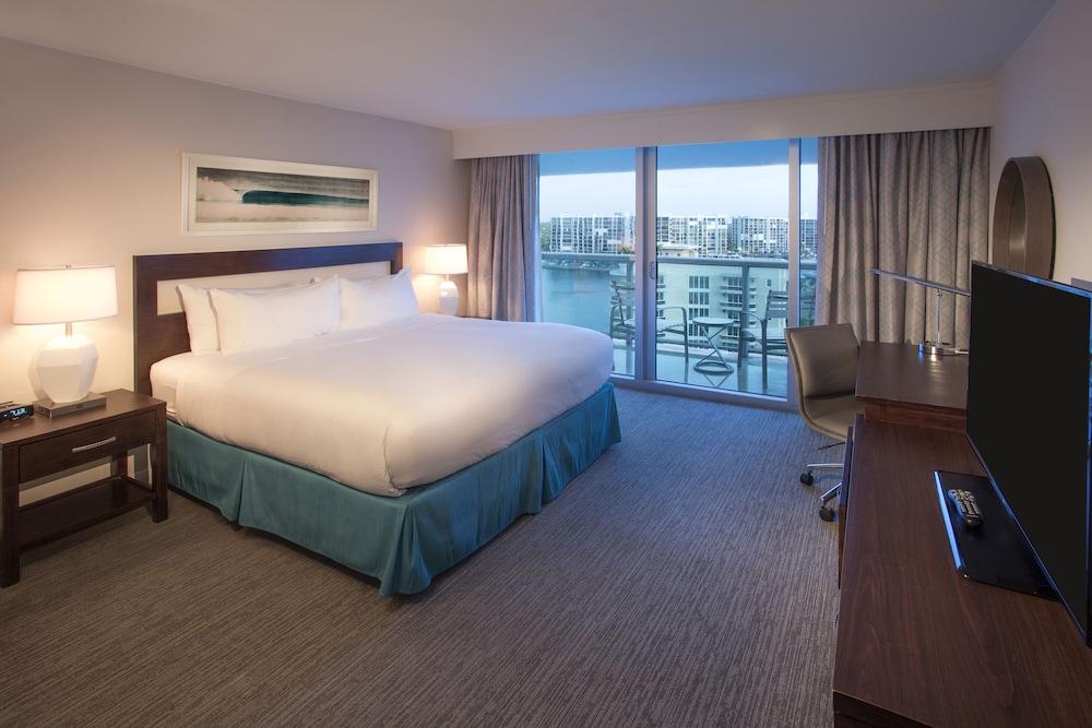 Doubletree Resort Hollywood Beach Exterior photo