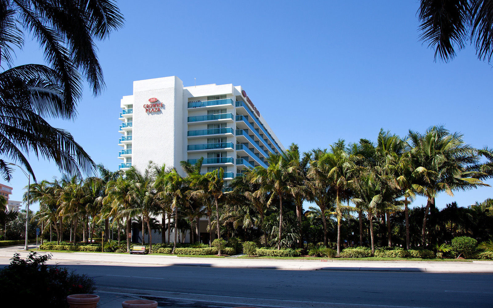 Doubletree Resort Hollywood Beach Exterior photo