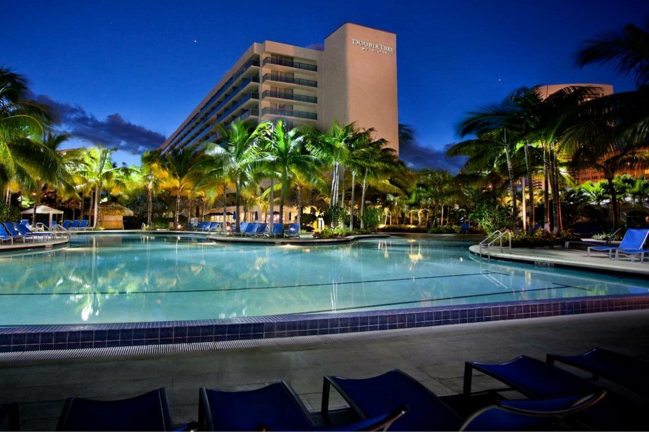 Doubletree Resort Hollywood Beach Exterior photo